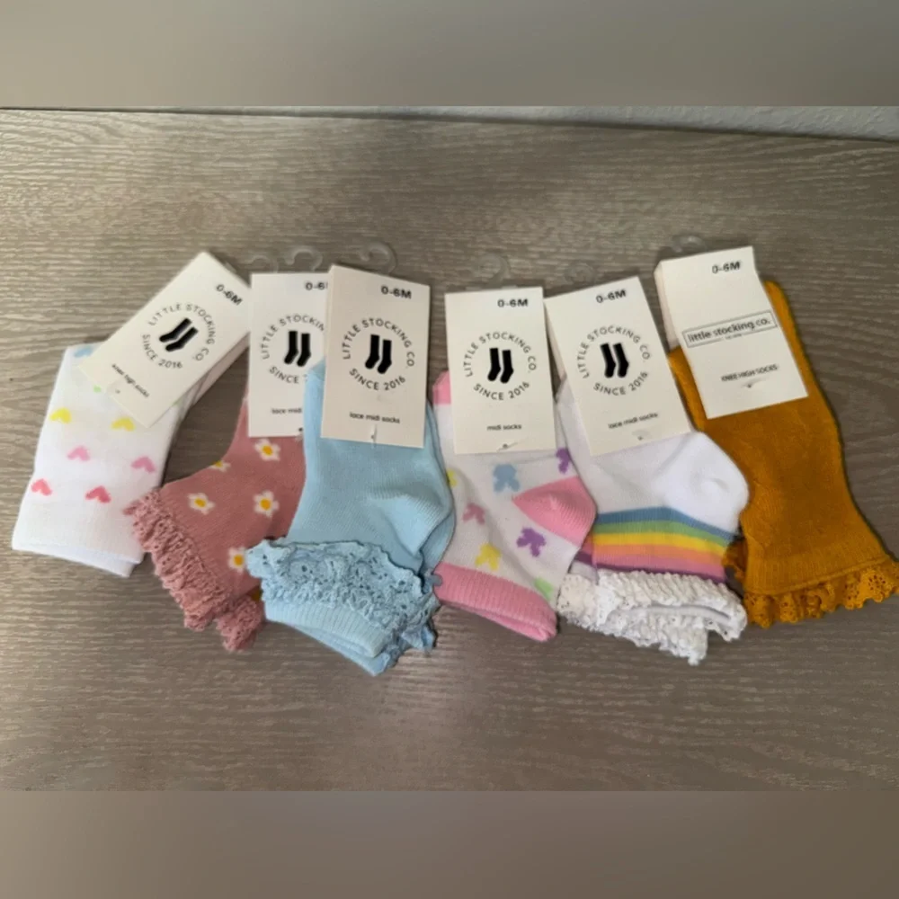 Little stocking co. 0-6 months lot of 6 socks.